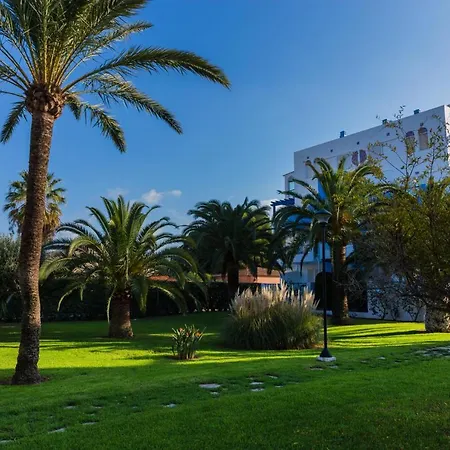 Cala Blanca Beach Studio Apartment
